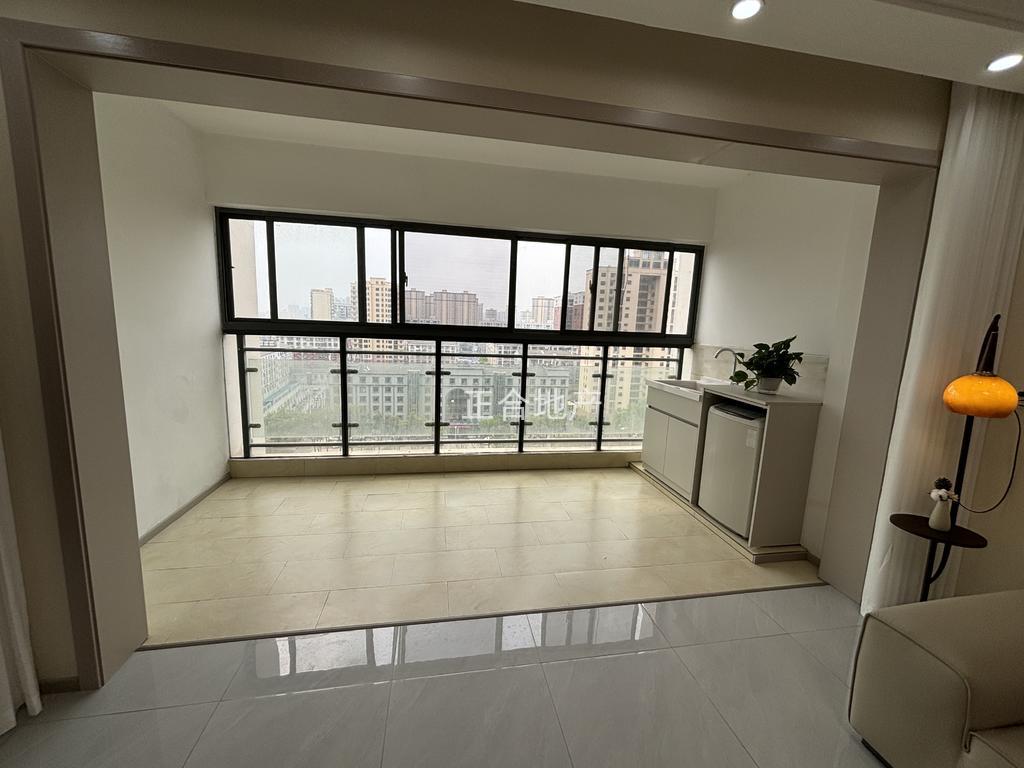 城南，福星城，精装三房，电梯好楼层12楼，证件满二，成色新，拎包入住❗️