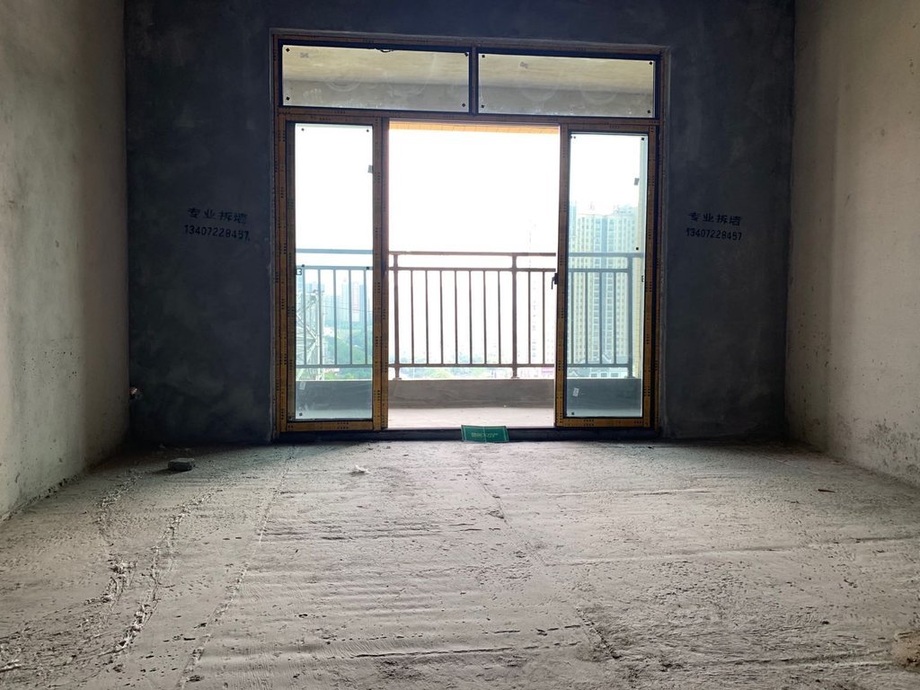 城南大盘领秀城带车位毛坯大三房价格美丽房东诚意出售