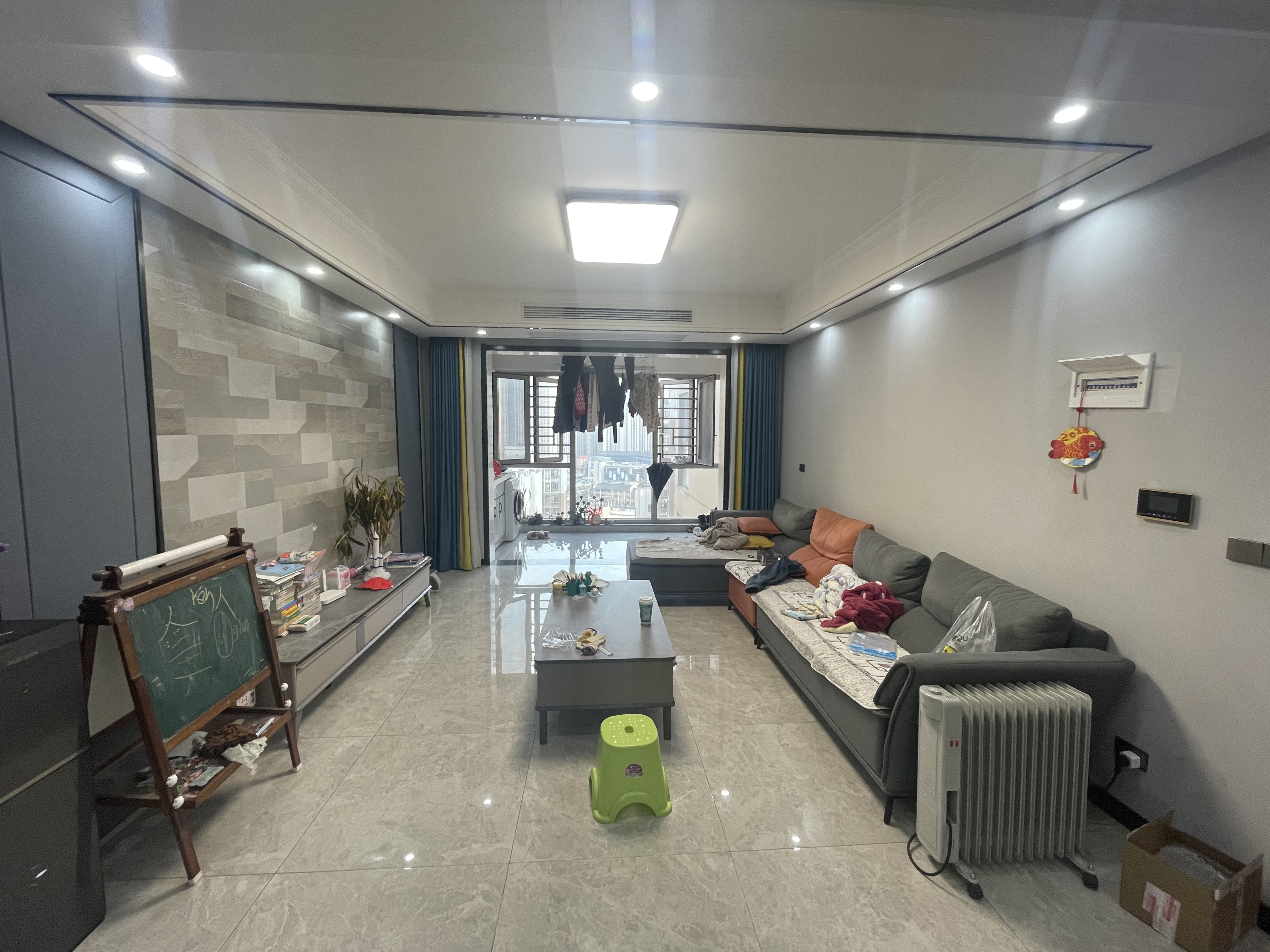 沔阳公馆  精装修  证件满二  中间后楼层  边户  通透户型