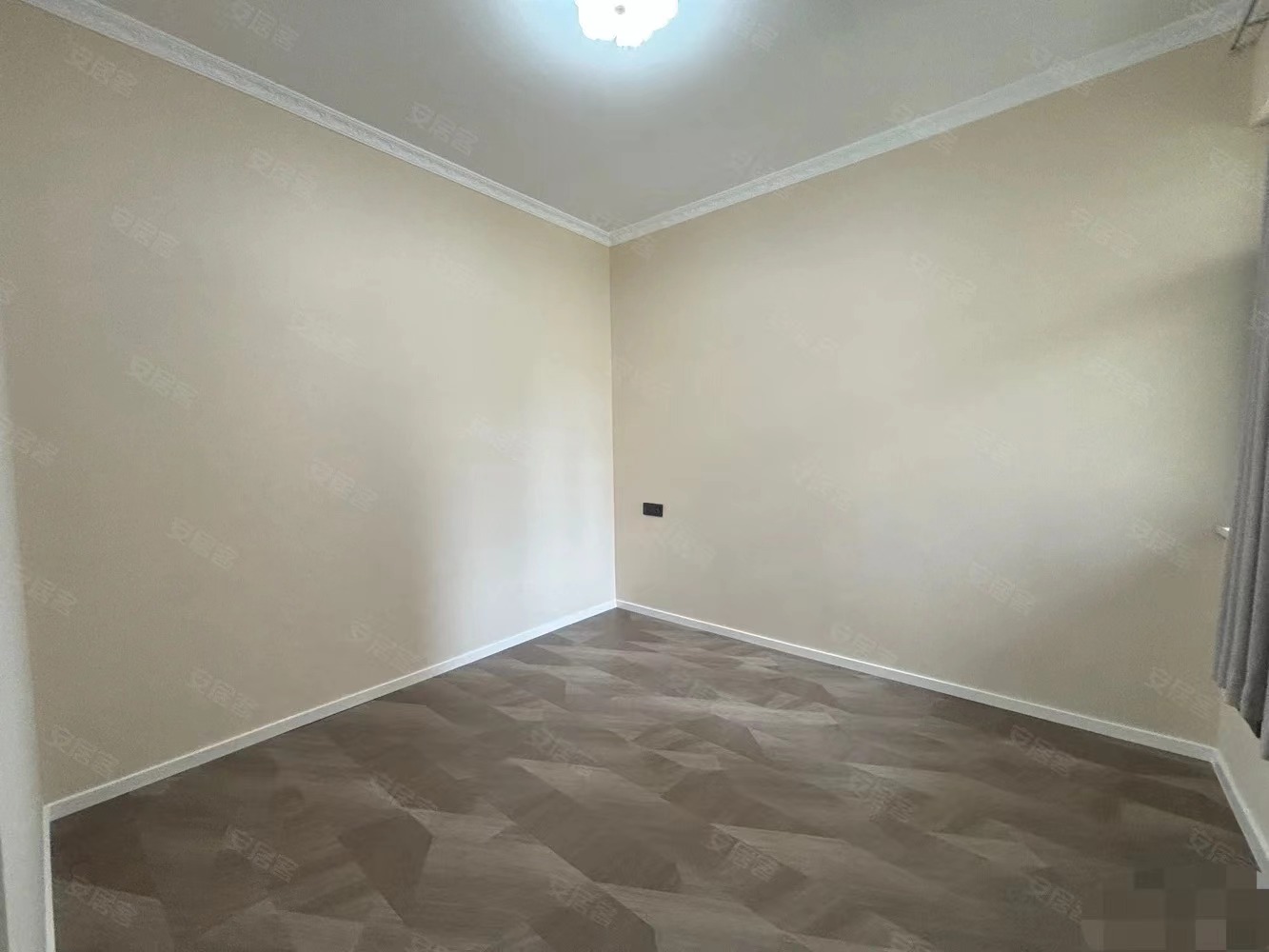 58，降价了，捡漏，新城壹号洋房，精装3房，证满二，品牌装修，户型采光好