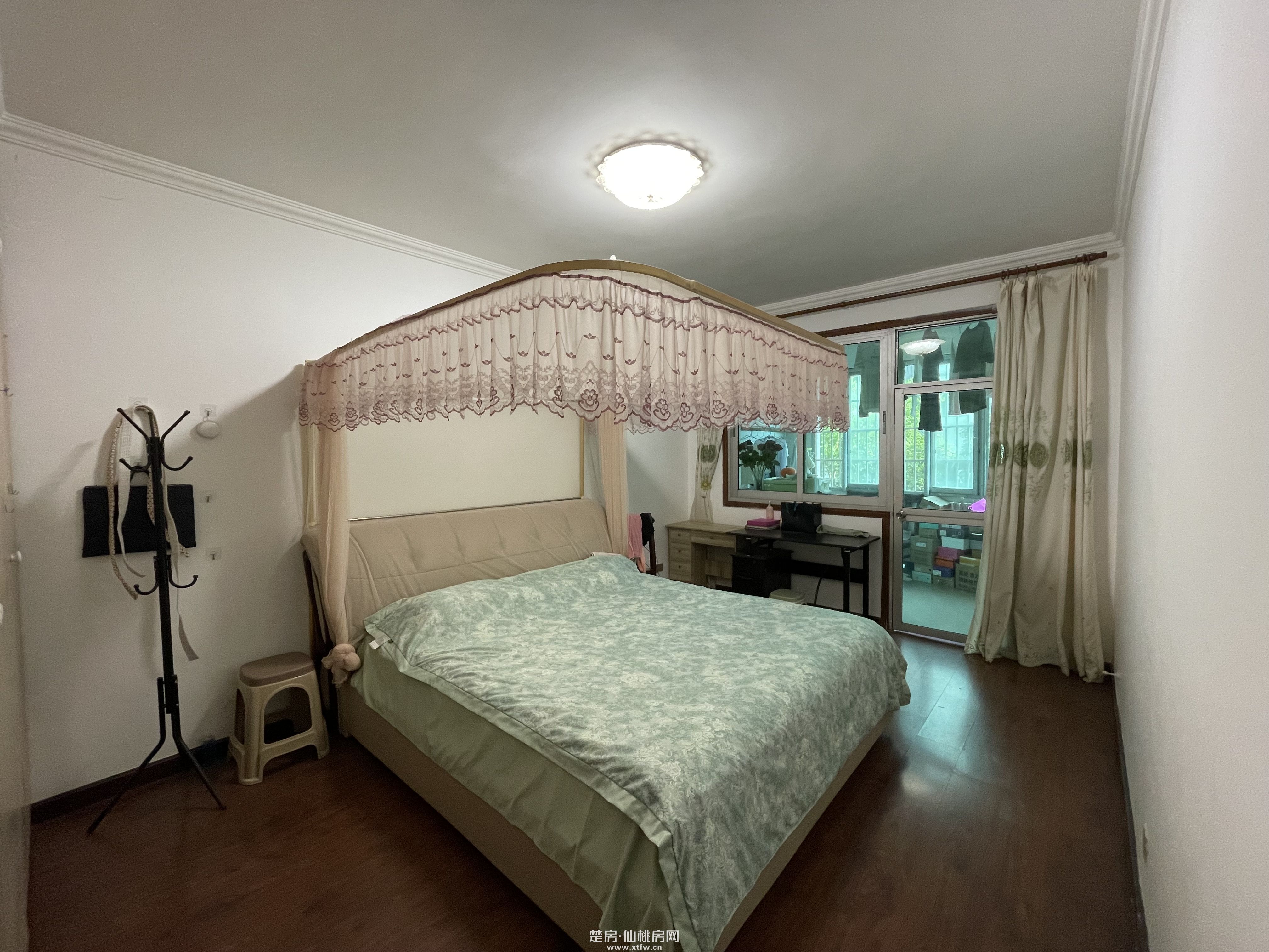 德政园布诺尼三室两厅低层成色新采光好工作调动急需处理