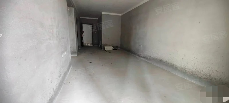 ？亏本出，城南，金科御府，单价3800，好楼层，带地下车位，证件满二，捡漏，