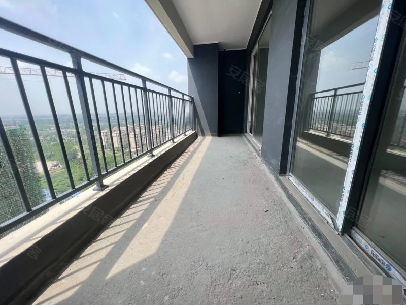 城南，金科，边户，业主抖降15万，单价3200，边户，大三房，南北通透，好楼层