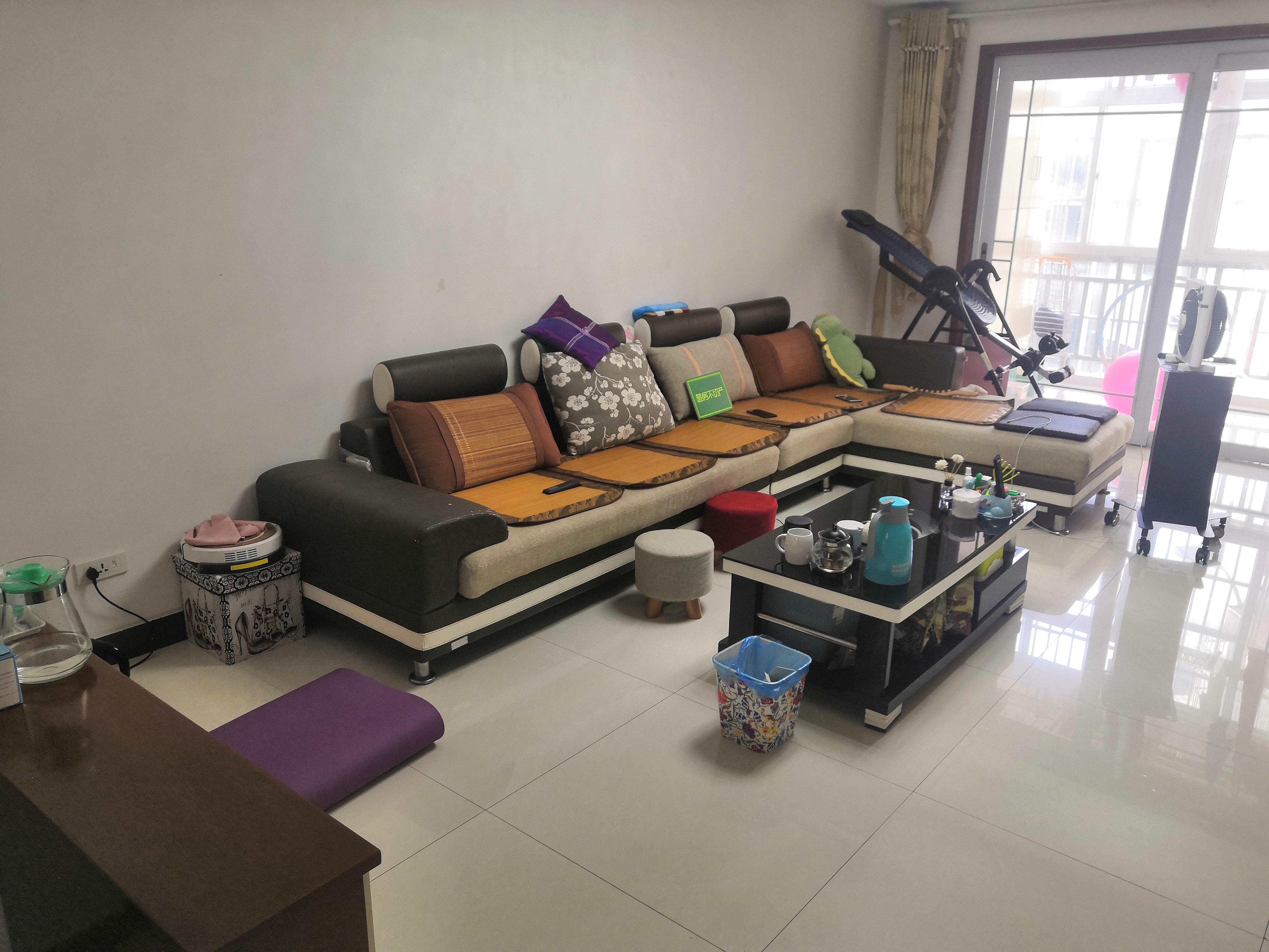 世北春  三房两厅两卫 150平  装修时尚 采光通风效果好