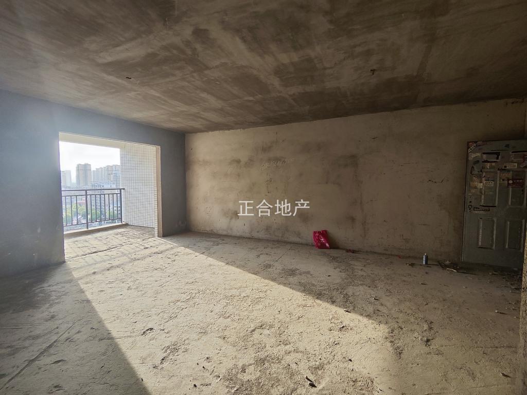 城南，城市丽景，中间好楼层，满五年，毛坯3室2厅1卫，采光视野好