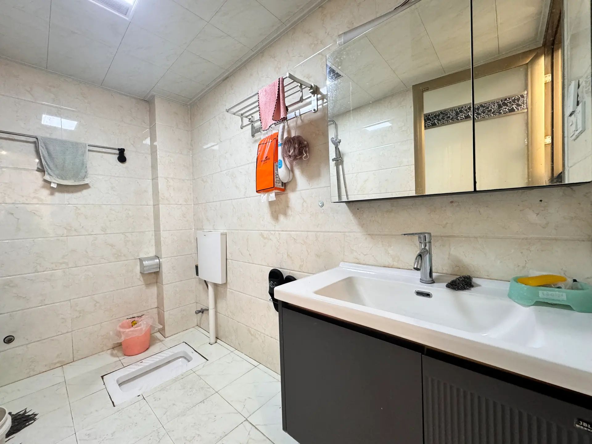 捡漏，四中附近，精装三房两卫，边户，好楼层，单价三千多，证满二