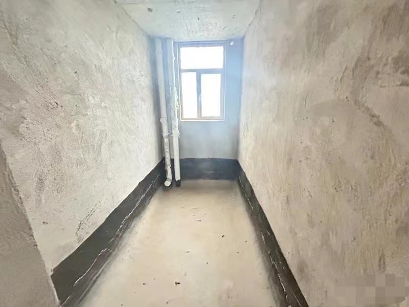 业主亏本急售，捡漏的房子，清华园，纯边户，小高层，一梯一户，