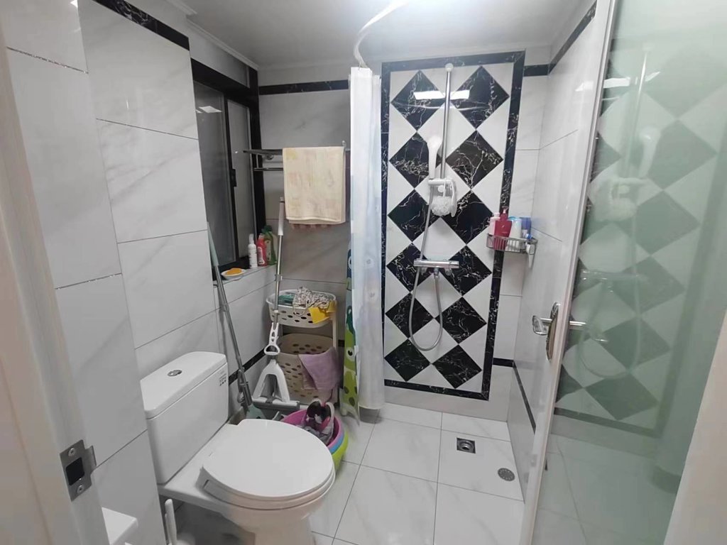 新三中旁元泰未来城精装大两房电梯高层适合出租自住照顾小孩