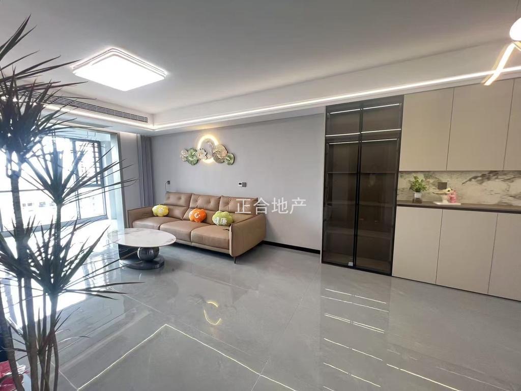 城南，沔阳天泽园，精装三房，边户，中间好楼层，诚心出售，证满二