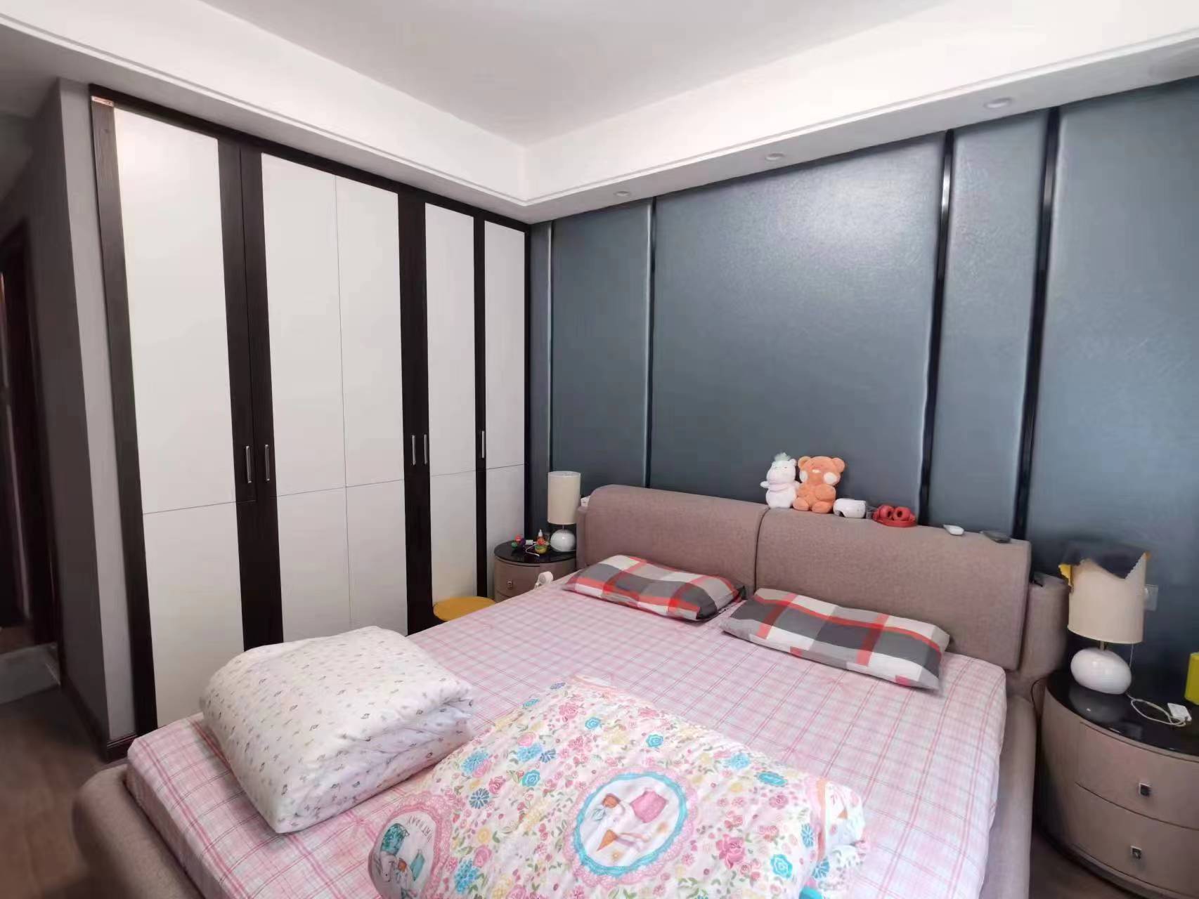 锦绣江山.精装三房两卫.南北通透.看房方便