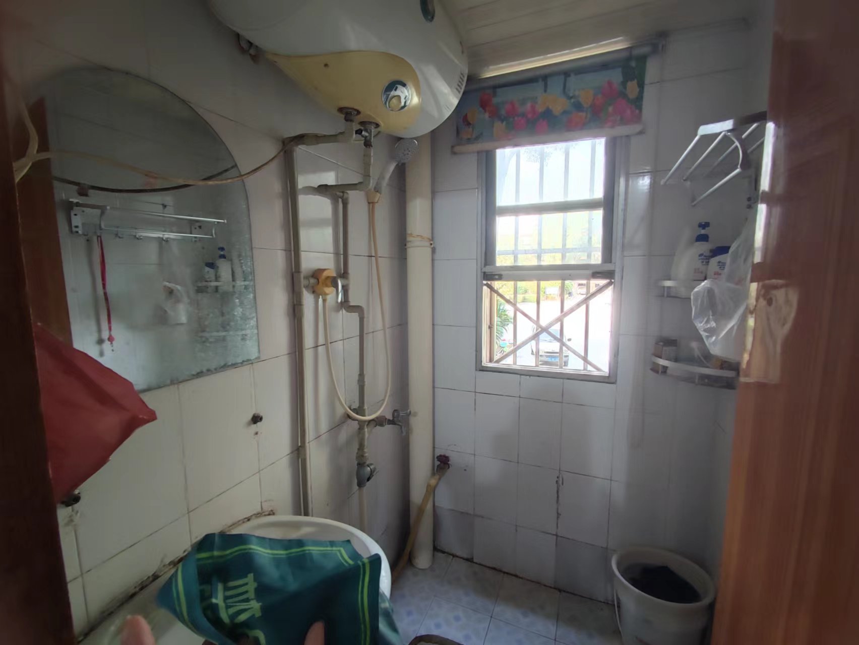 汉江学生公寓70年产权步梯2楼证件齐全看房方便