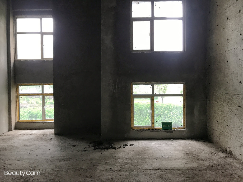 沔阳清华园复式一二楼 小区环境好 二中门口 看房方便 可做6房4厅4卫