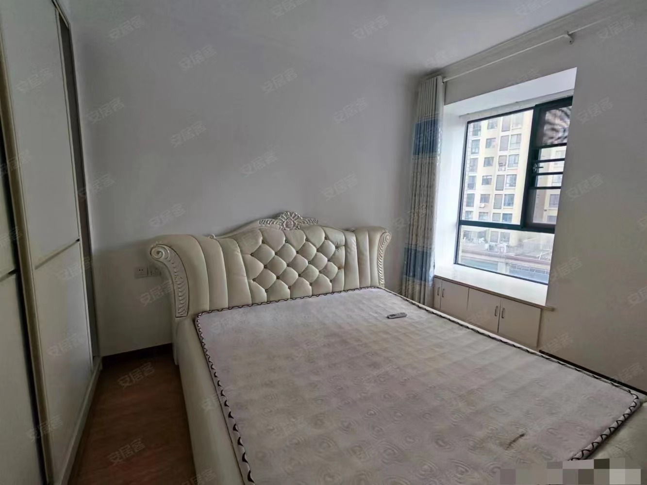 房东亏本出，新城壹号，精装三房，楼层采光好，南北通透，学笑近，单价5千多