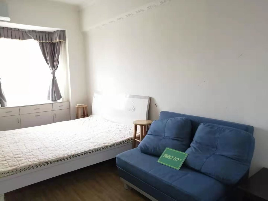 和合国际四期精装一室一厅，一中附近陪读优选，好楼层