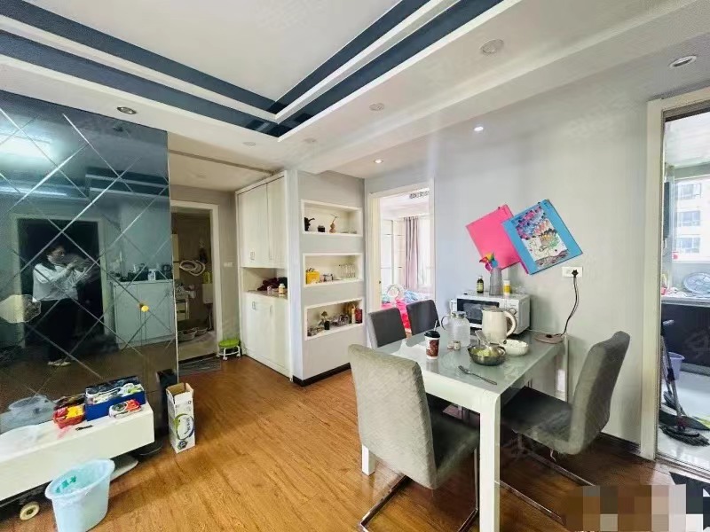 98？直降10万！和合国际城，精装两房，业主诚心出售，中间楼层