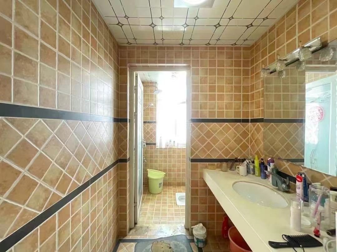 70，捡漏，纽芬兰，天下城市星座精装三房，主城区地段