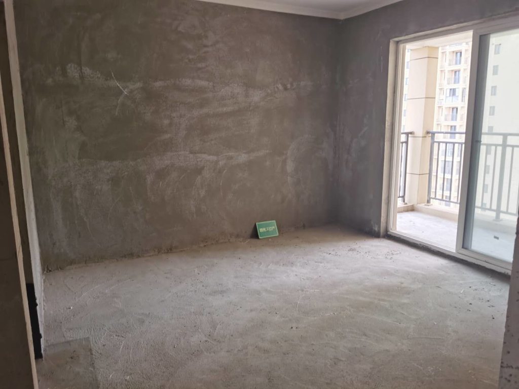 二中旁清华园毛坯大三房楼层很好采光视野通透想要毛坯好楼层的可以过来看看