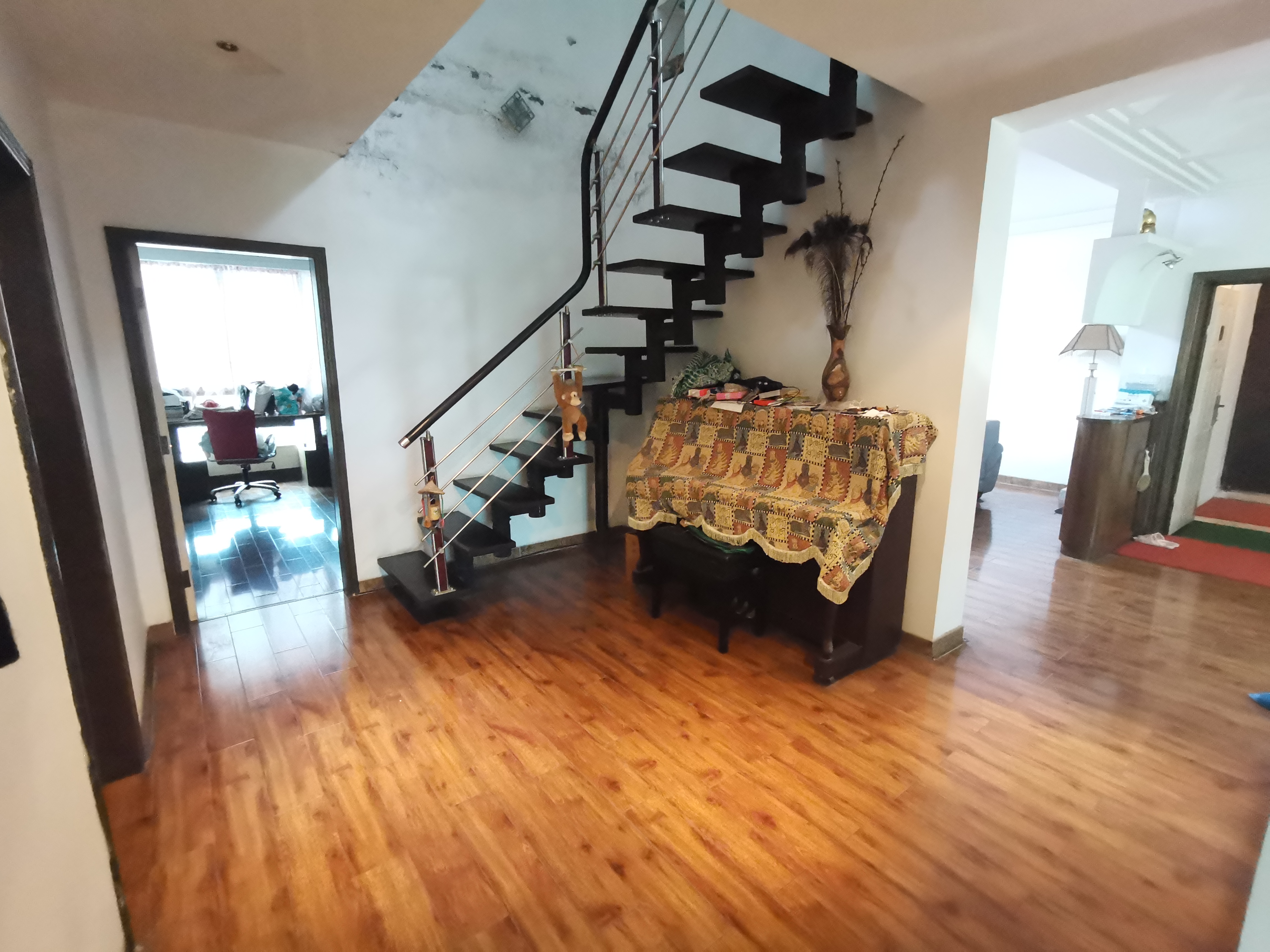 青青家园大复式，自带露台，证件满2，业主诚心卖