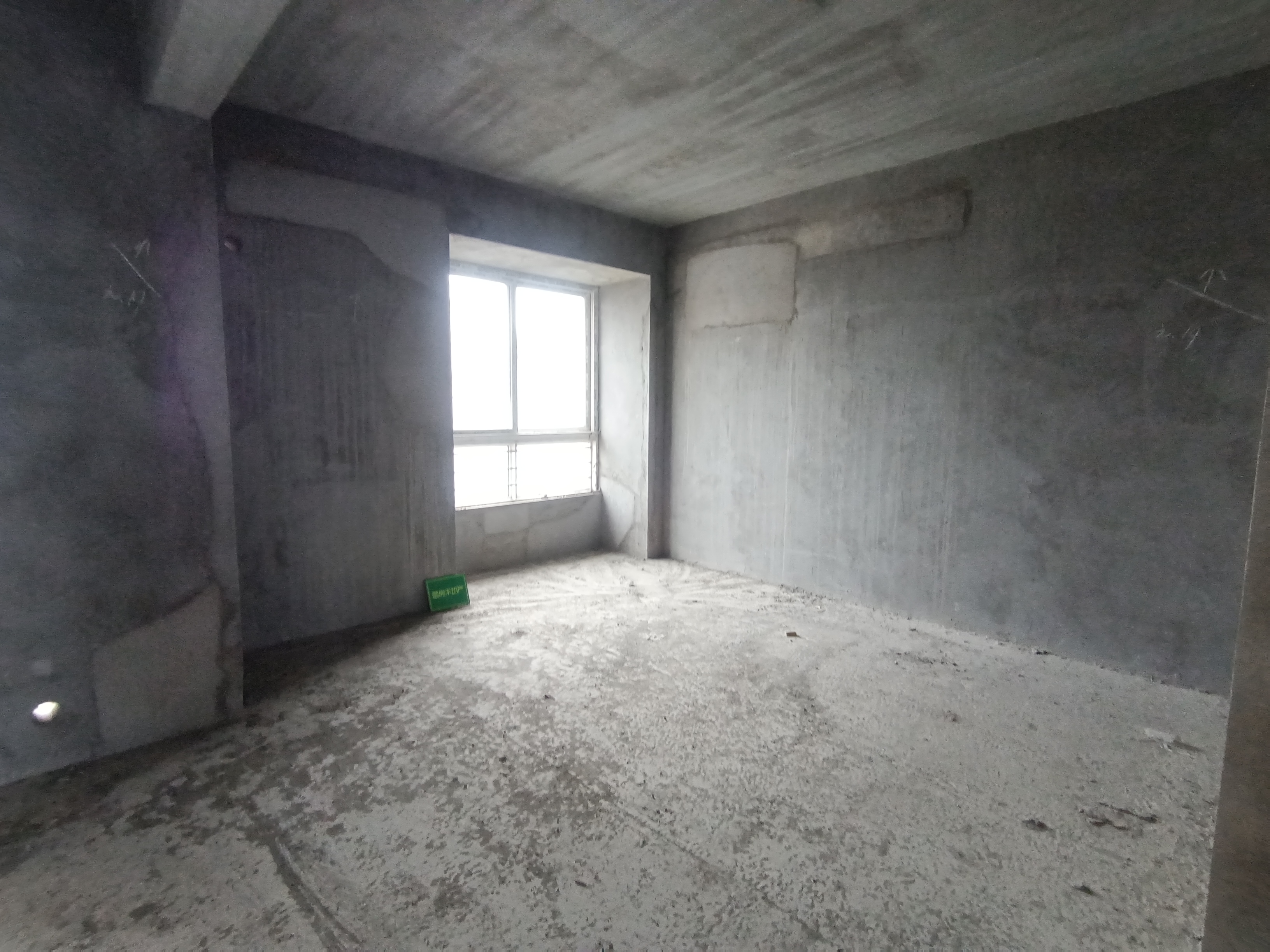 漫城林语毛坯四房南北双阳台采光好业主诚意卖