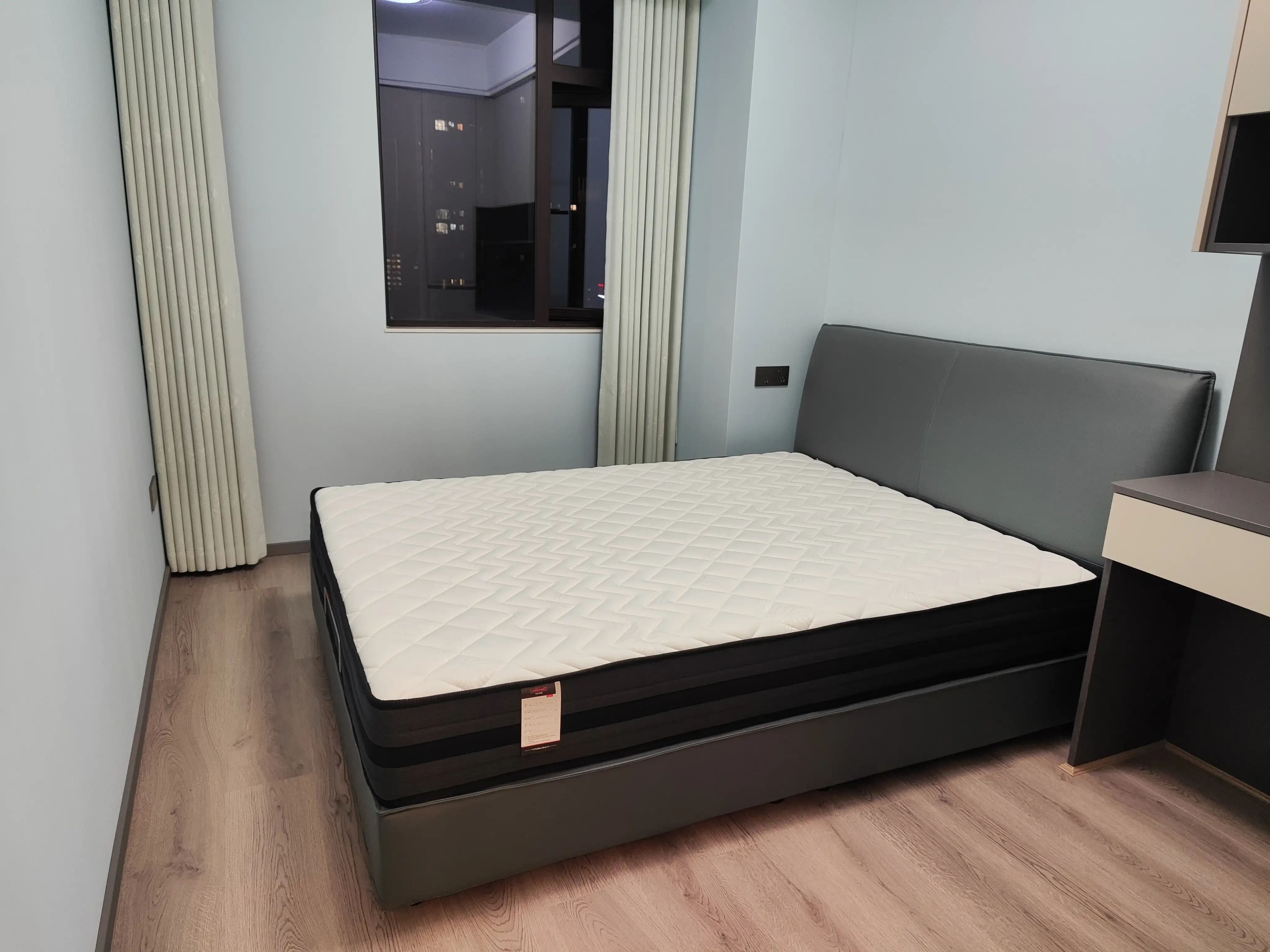 锦绣江山望府，业主自装，一天未住，精装三房两卫，全屋品牌定制，证满二