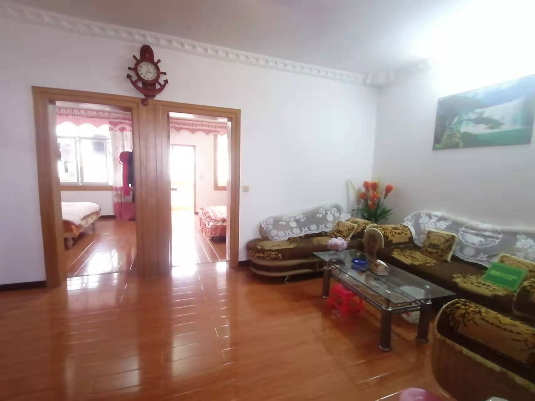 三中旁边粮义宿色精装修步梯好楼层不动产证在手看房方便