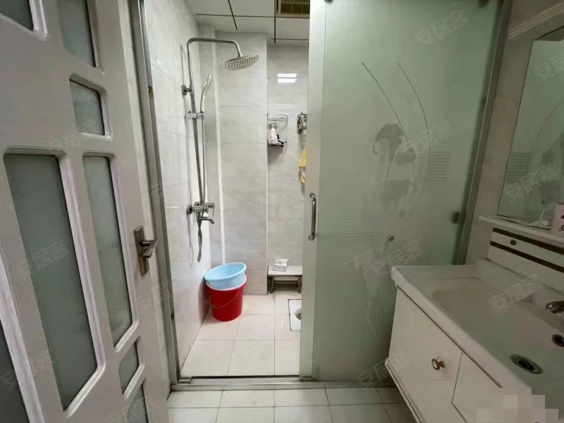 253，急售，抖降10w，仙桃xiao学旁，紫润尚城，精装三房，中间楼层，证满二，成色9.9新