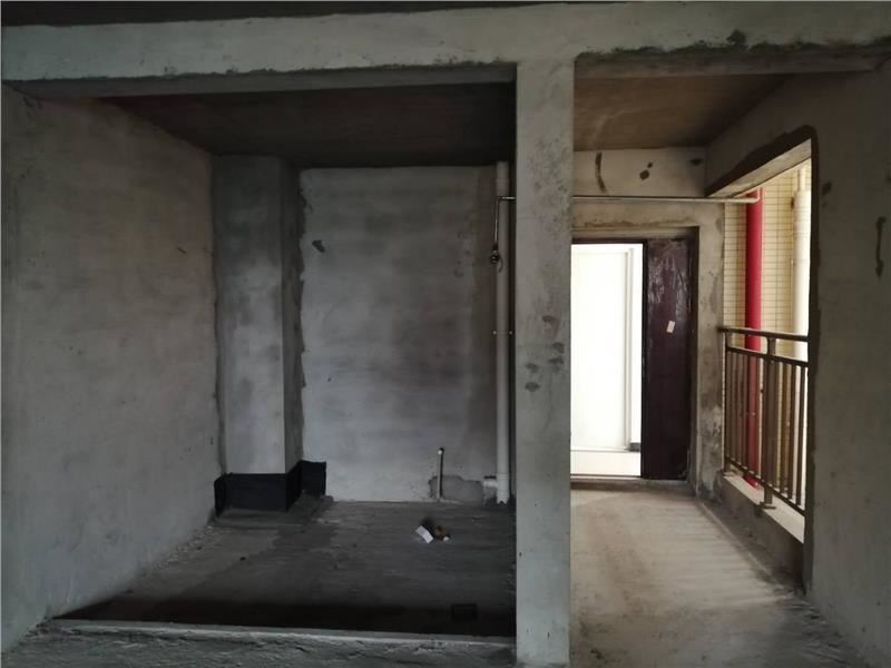 领秀城急售！122平毛坯大三房前后无遮挡，南北通透，高楼层！