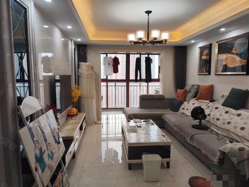 ？急售，城南，森林国际，精装大两房，好楼层，采光好，证满二