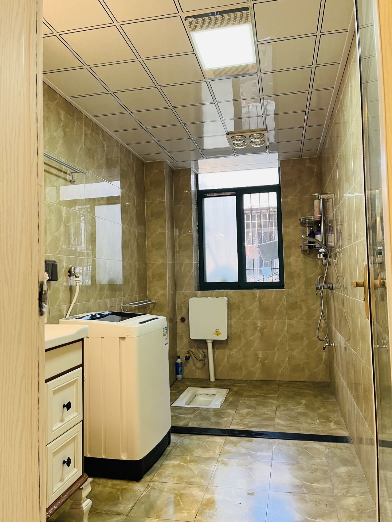 大新路步梯二楼