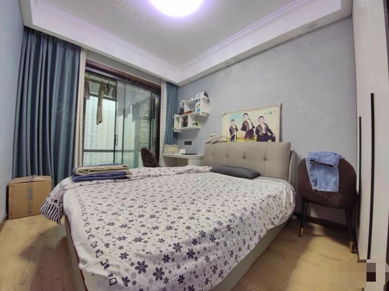 捡漏！房东急售，锦绣江山，精装三房，9.9成新，南北双阳台，证满二，好楼层