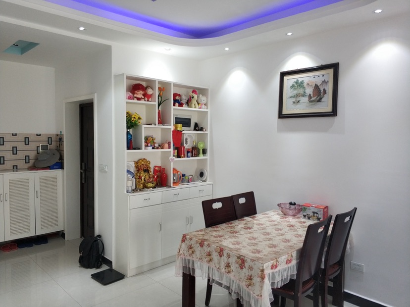 博雅世家，职院对面，步梯3楼，满二，诚心出售