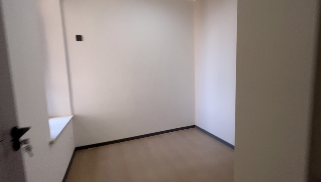 满庭春对面（紫润尚城），好楼层，小户型福利房，捡漏，兑口仙小，三中