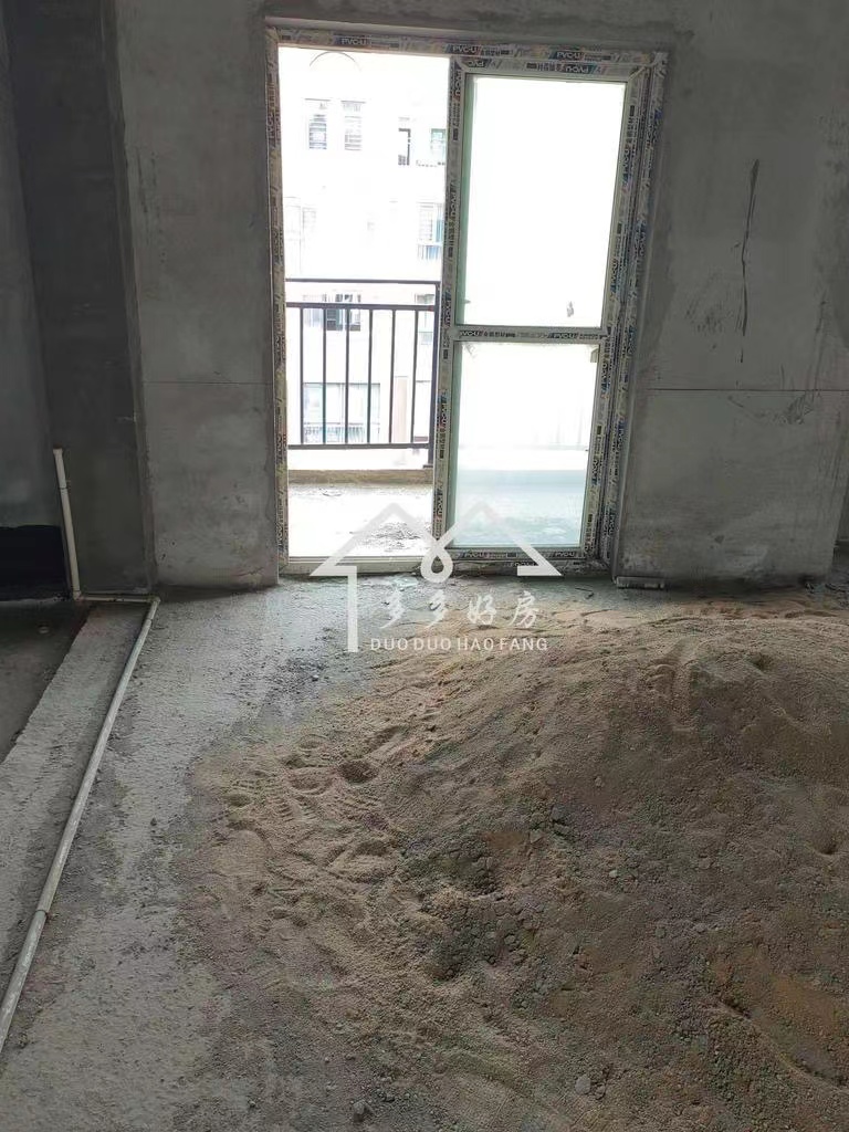 香岸华府，复式楼，36W，来不及解释，QIANG就完了........