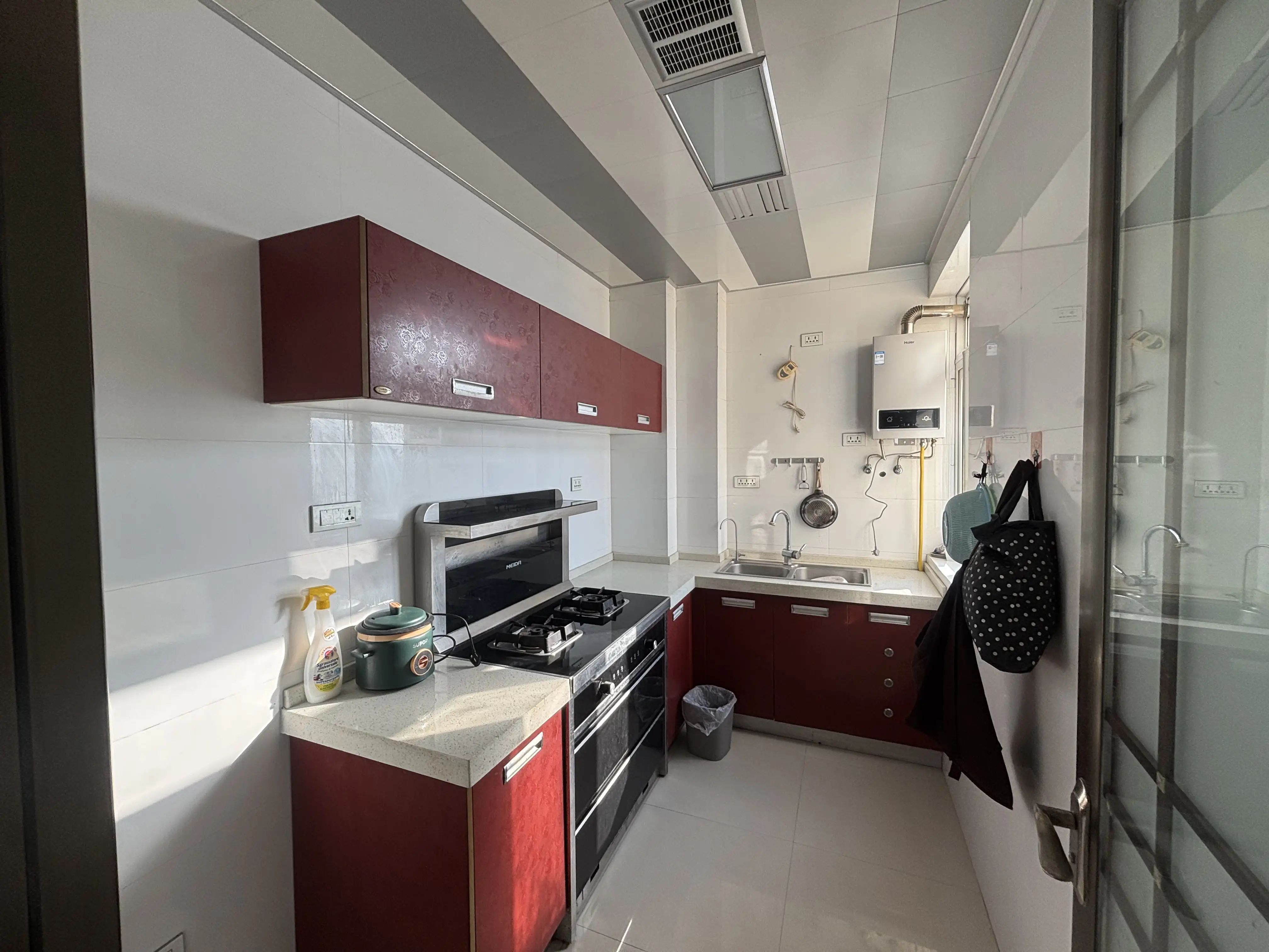 城西，三丰鼎城，精装大两房，电梯小高层，好楼层15楼，证满二