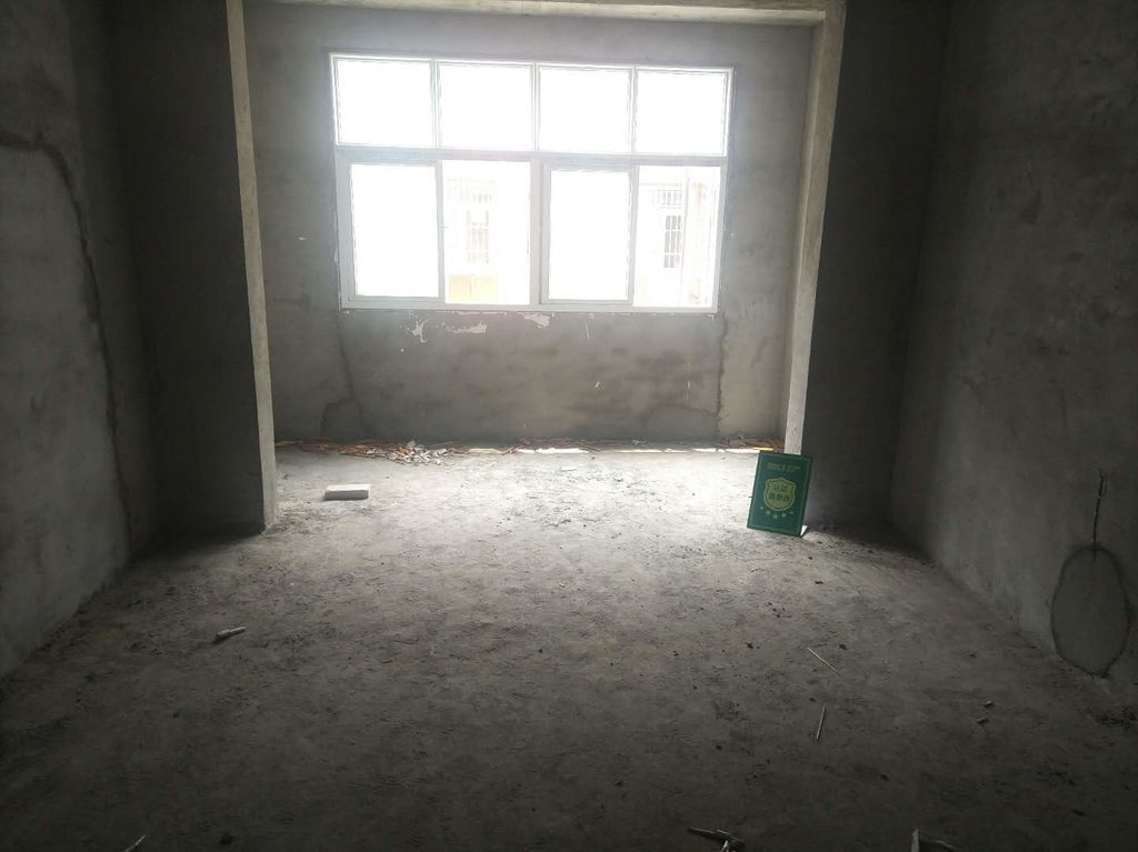 锦绣江山对面雅馨苑两房采光户型好中间楼层看房诚意出售