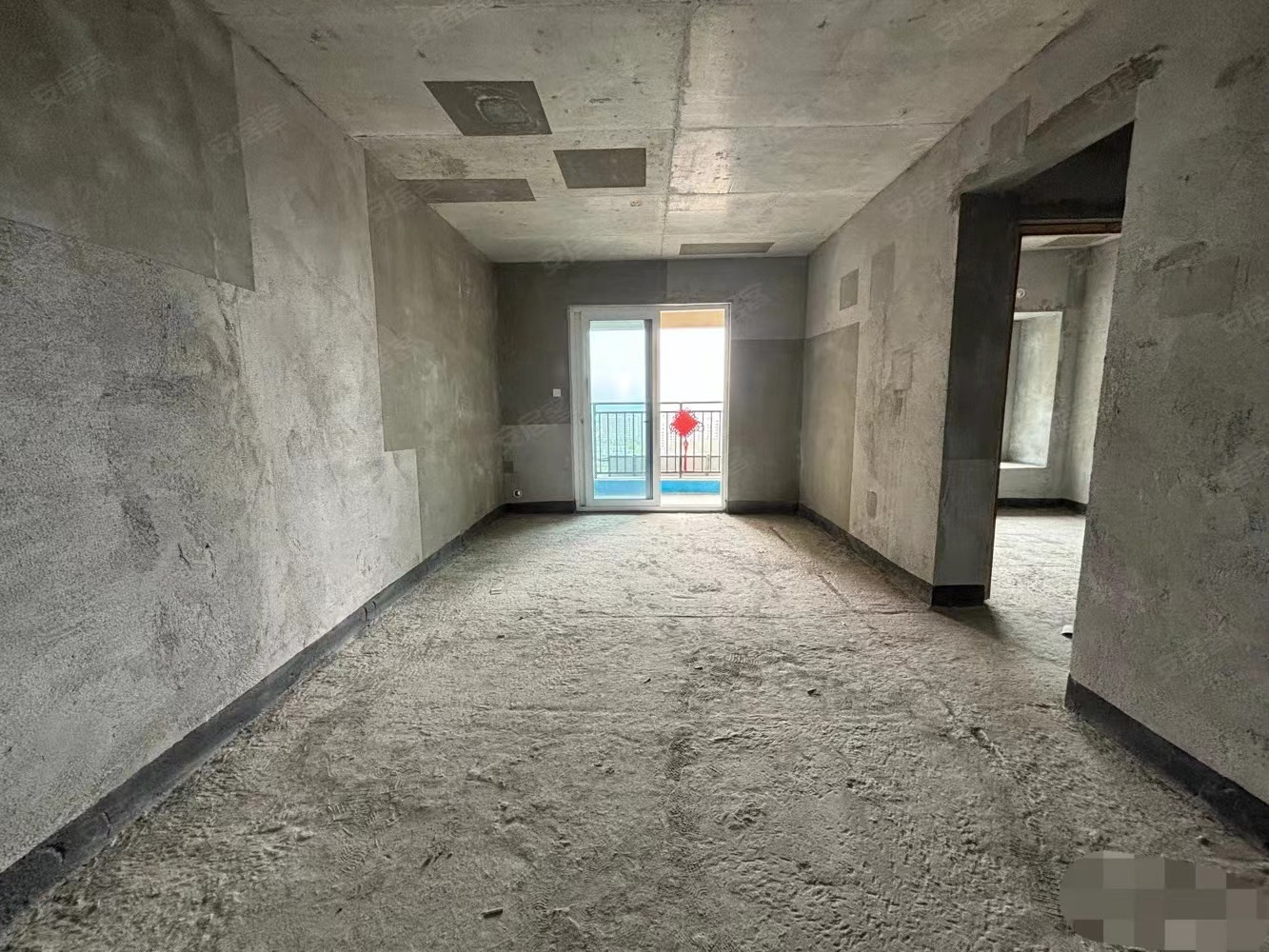 64， 房东急售，捡漏，吾悦旁，碧桂园小三房 ，送车位 ， 好楼层！