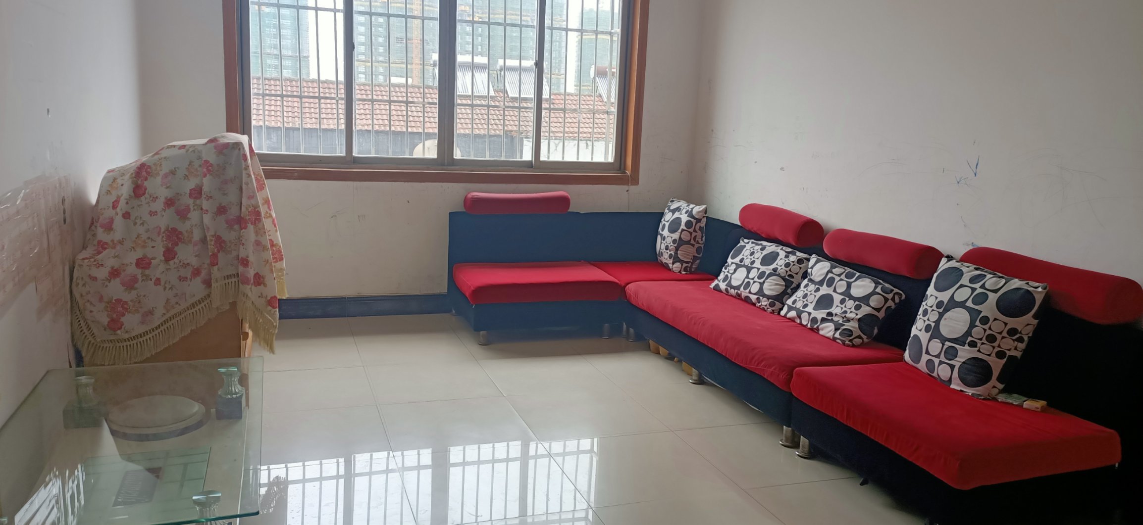 春江花苑110平三室两厅两卫采光通风好小区环境好院子好停车