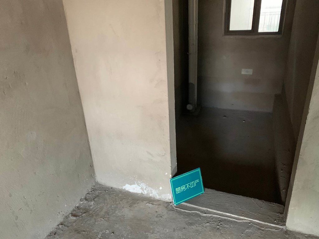 荣怀两房看房方便小区环境优美出行方便来电