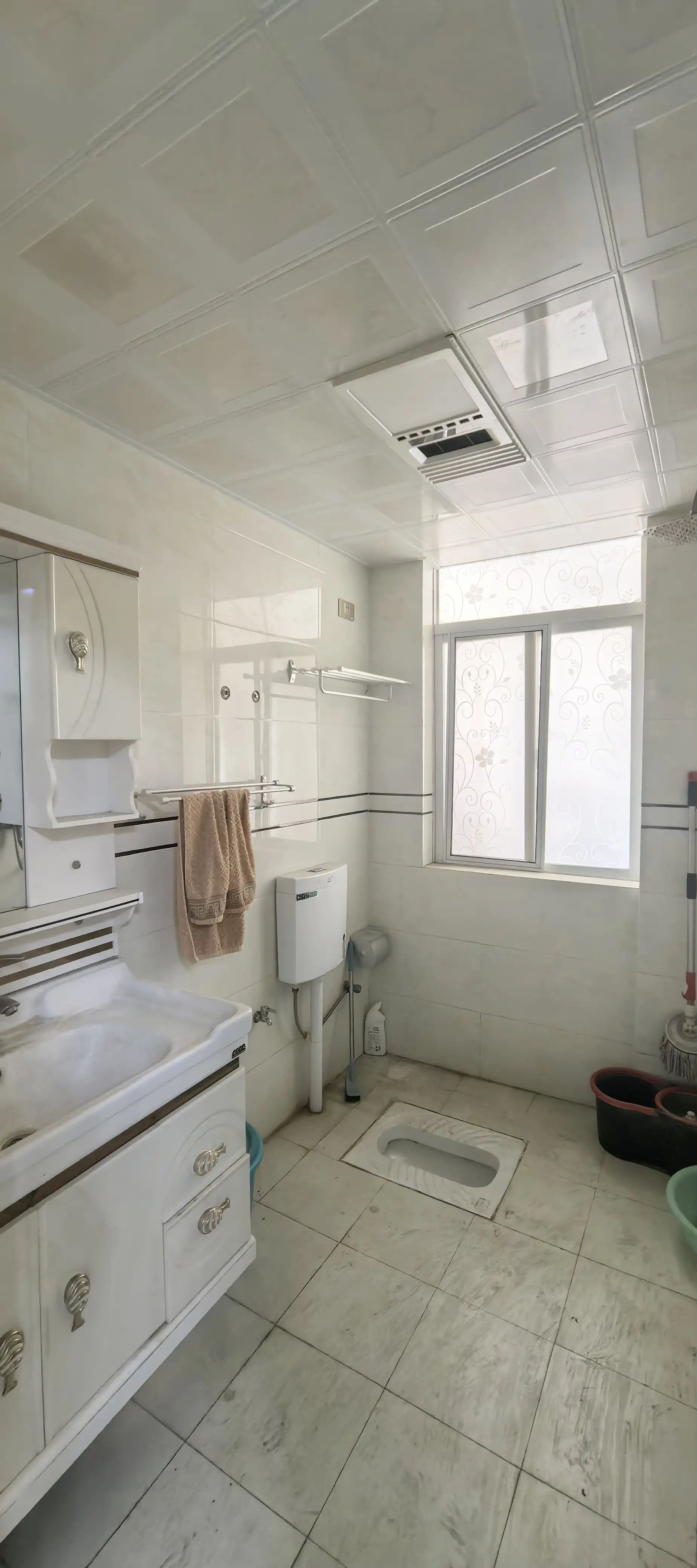 捡漏，城南，元泰A区，精装三房，单价3700，证满二