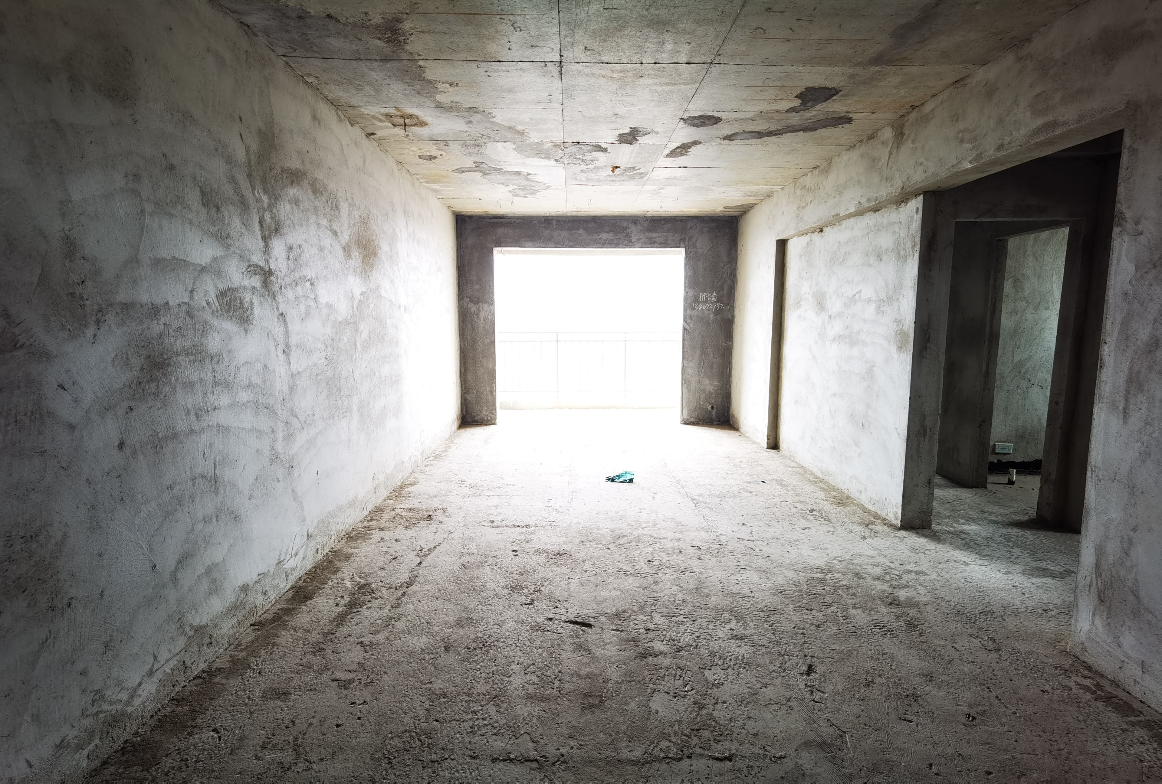 武商旁 财源盛景 小区前后无遮挡   视野开阔 诚心出售