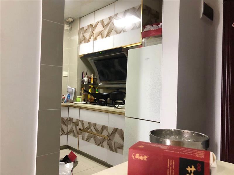 68平46万新天地国际广场2室1厅满二 住房电梯好楼层