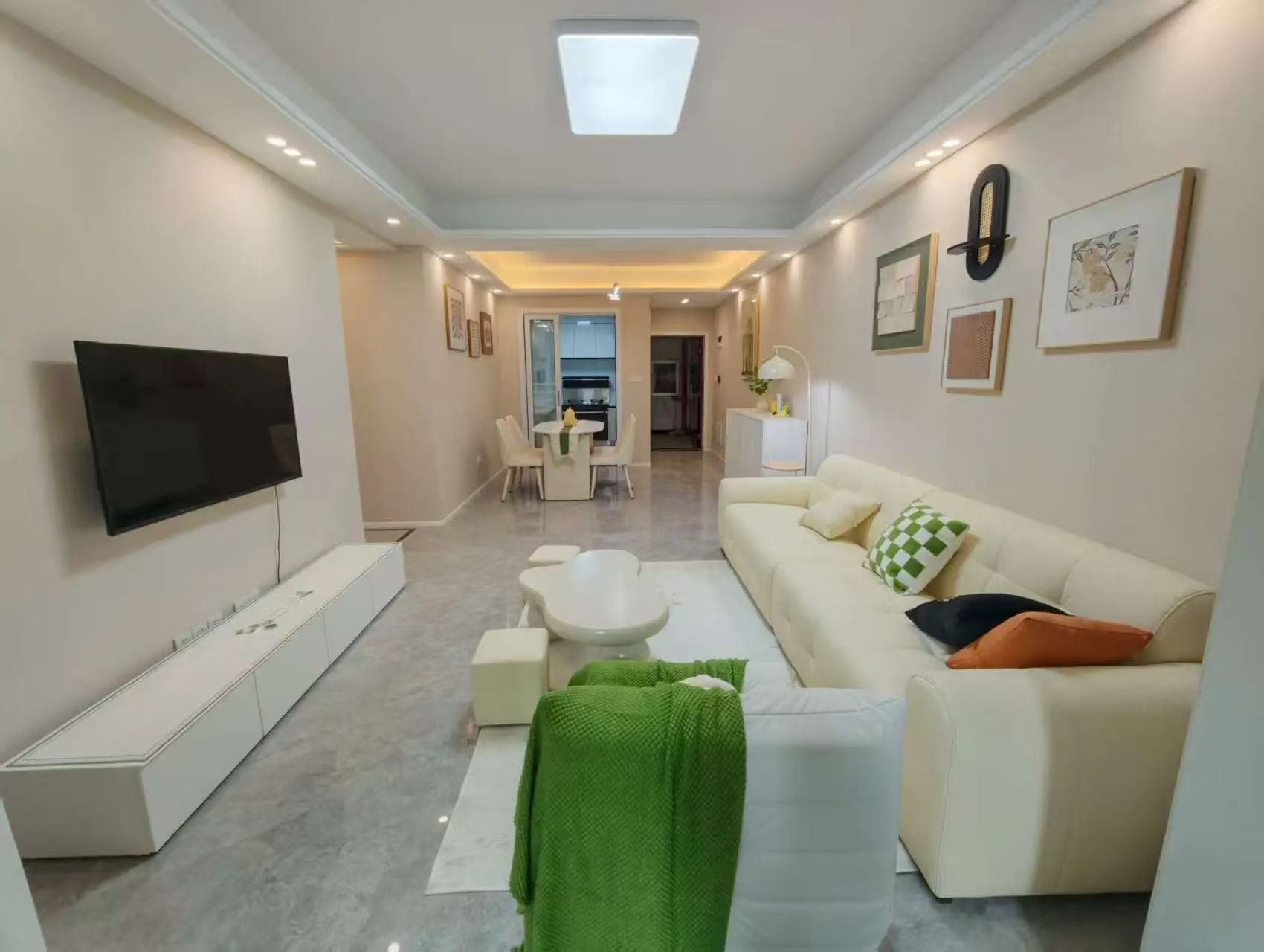 城南，沔阳公馆，全新精装三房，证满二，单价5600，诚心出售，拎包入住