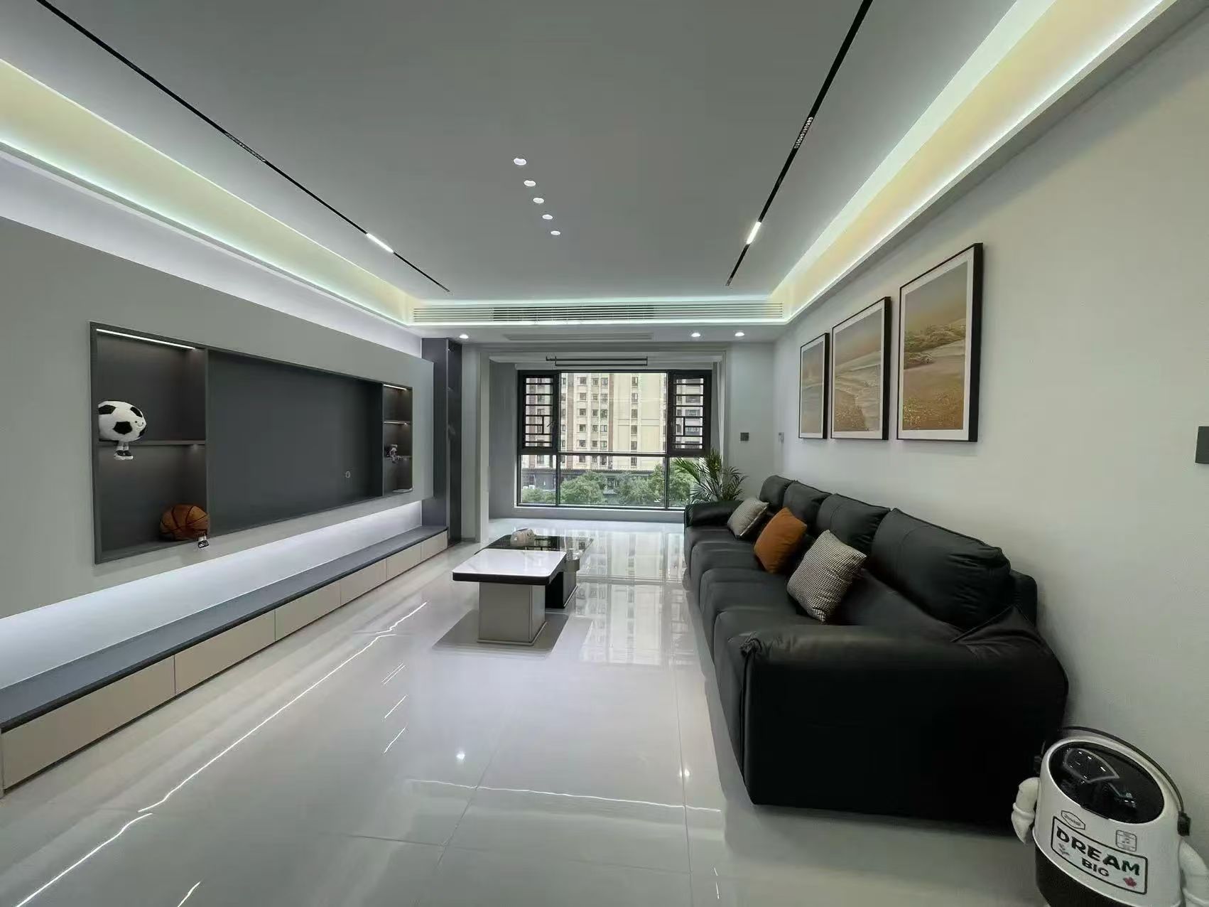 降价了，捡漏，和合国际，全新装修，精装大四房，证满二，诚心出售