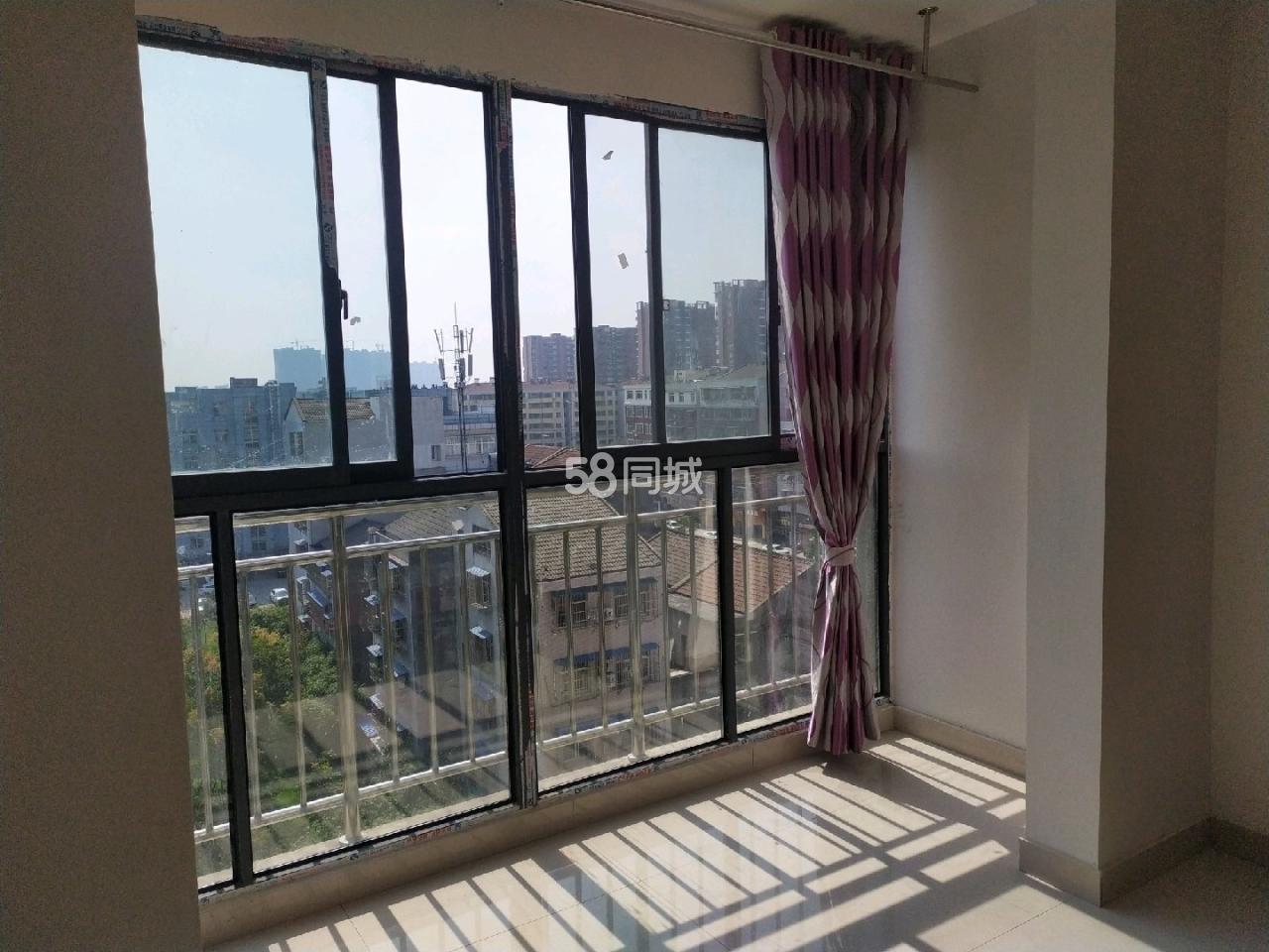 英伦名邸对面110平直租无中介费