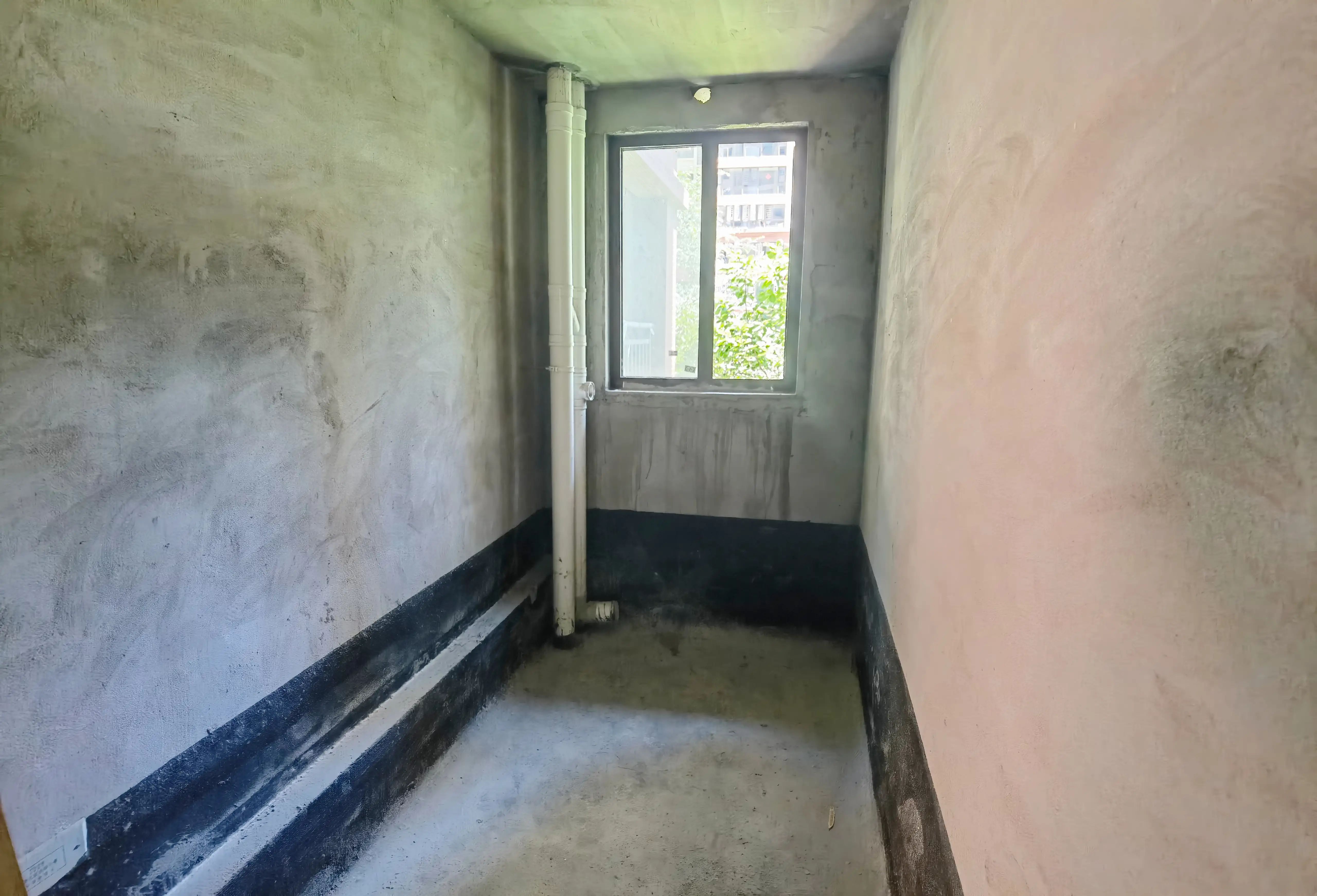 城南人车分流小区，楼wang平层，单价只要4千多，亏的血炸哒！懂的来