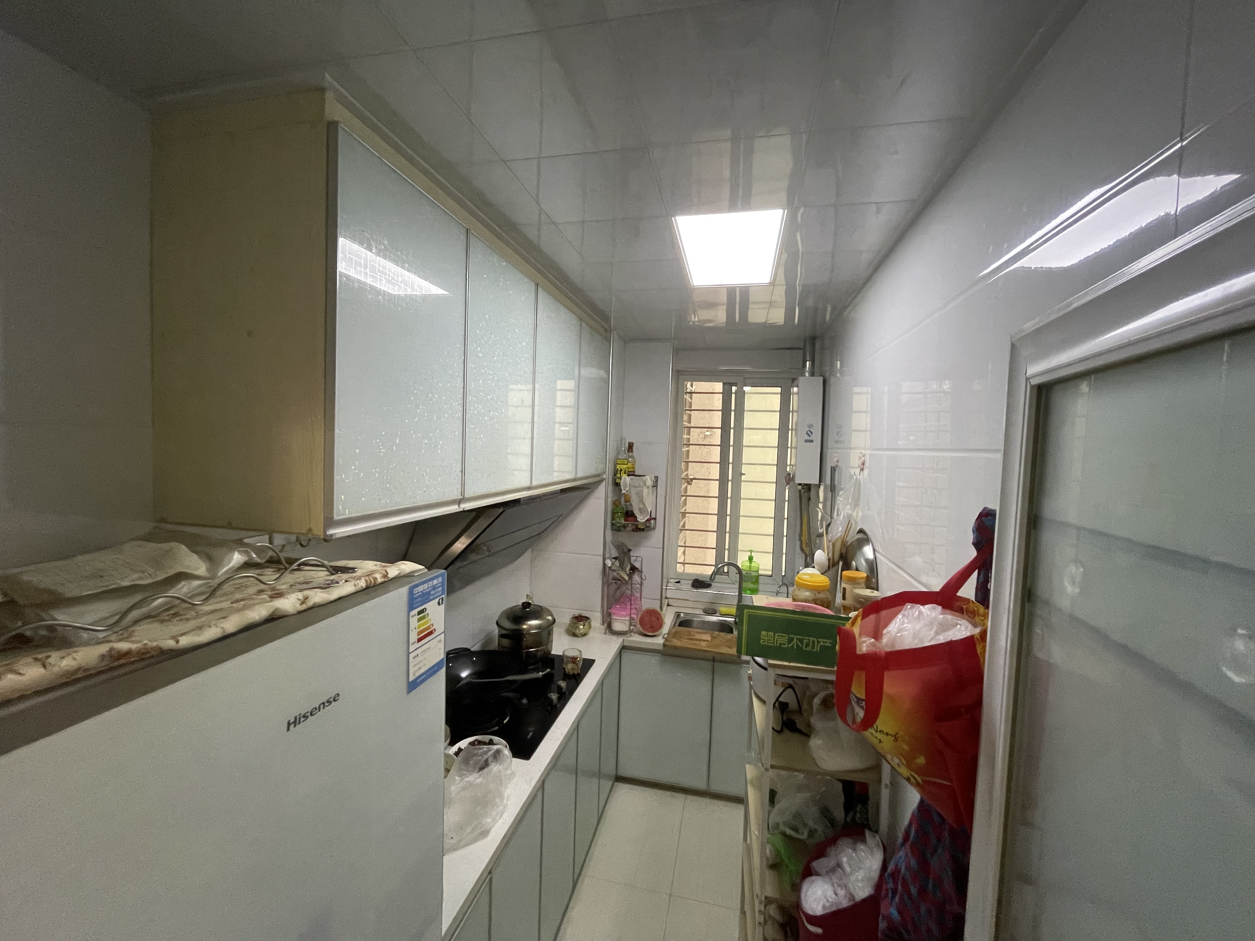 鸿昇现代城新妇幼对面精装修两房范围有小中出行方便