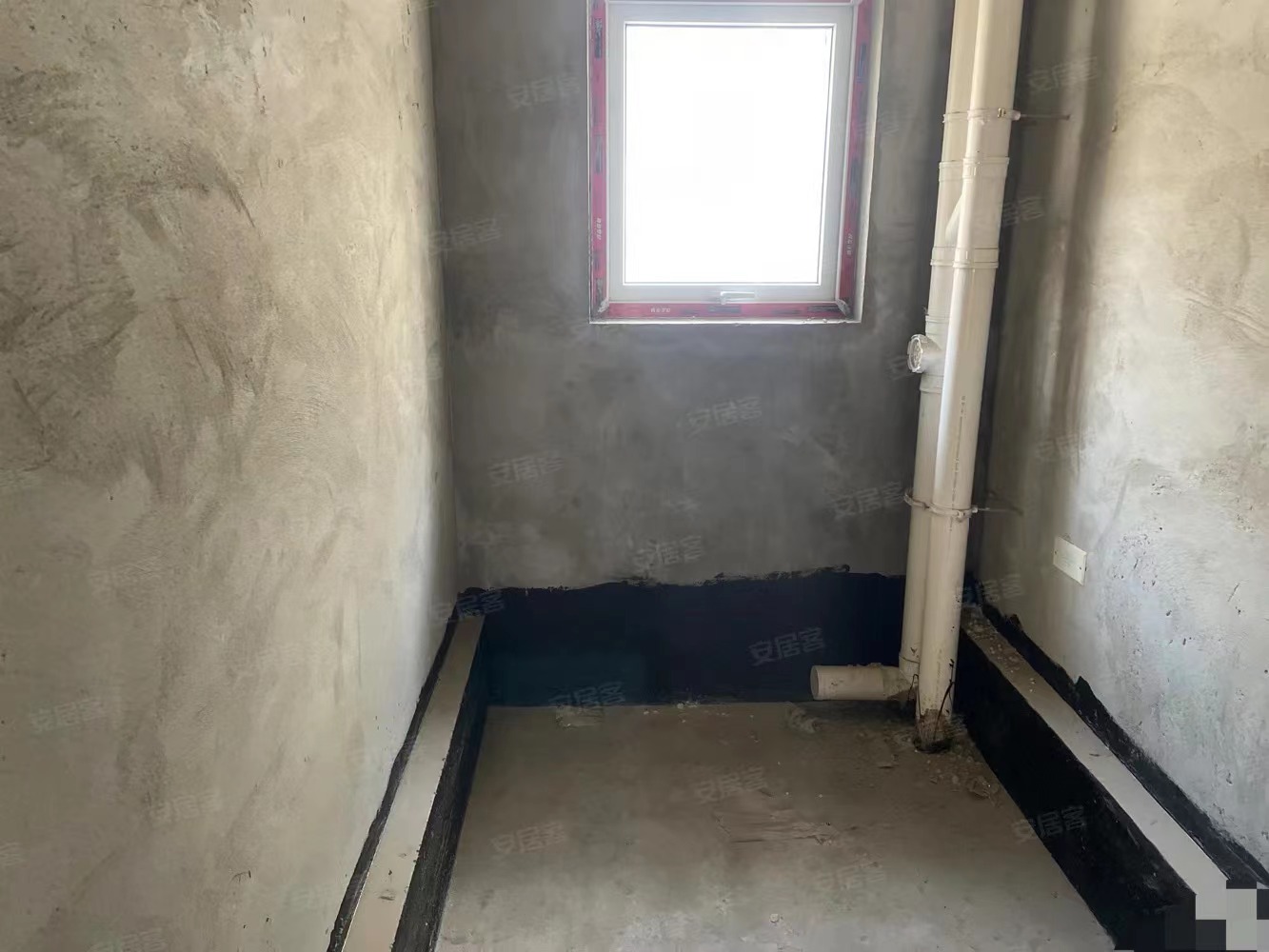 3，锦绣江山瑞园，电梯花园洋房，带车位一起，中间楼层，房东诚心出售，南北双阳台