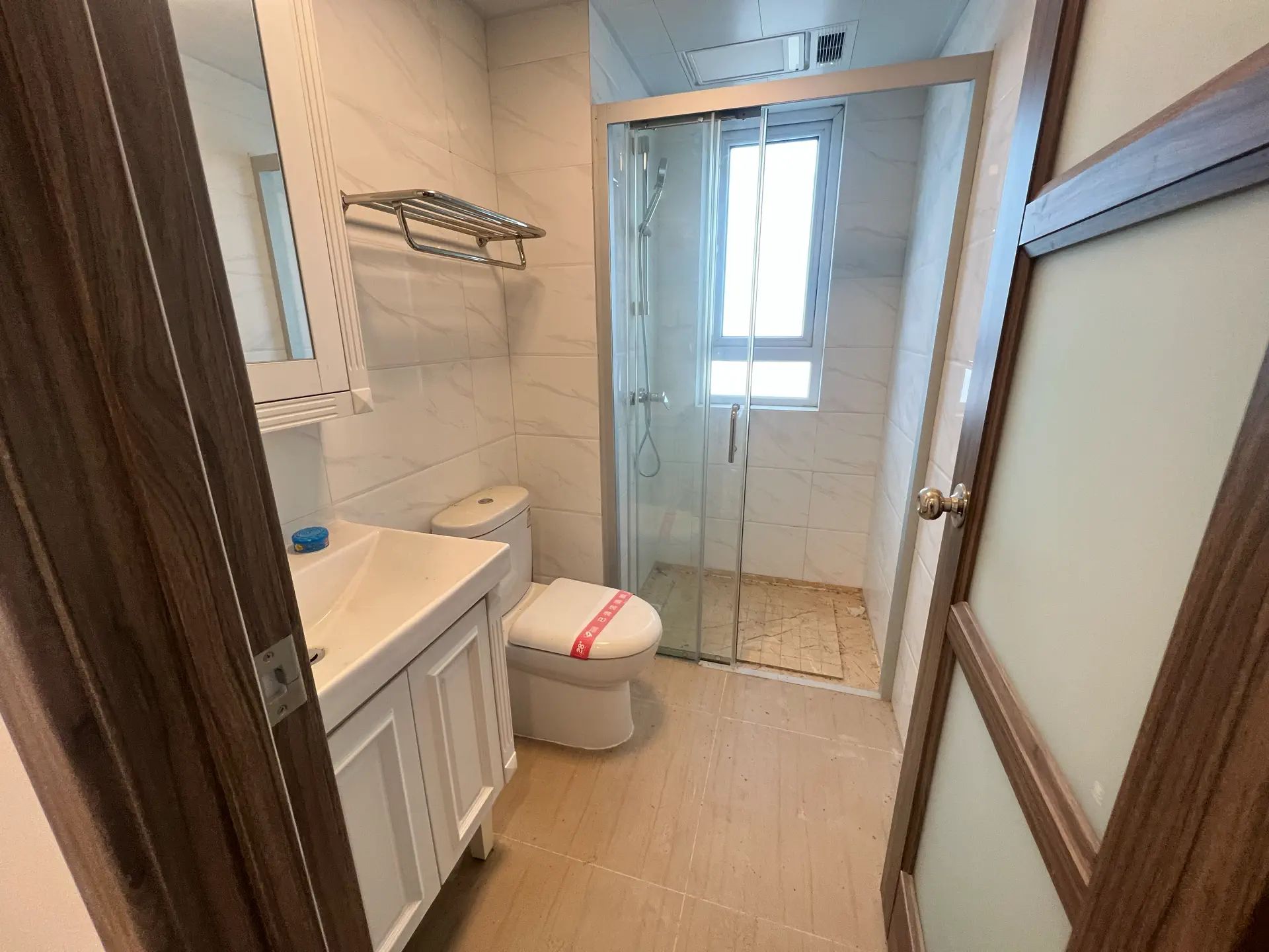 城南，碧桂园，精装四房，单价4500边户，好楼层27楼，老证