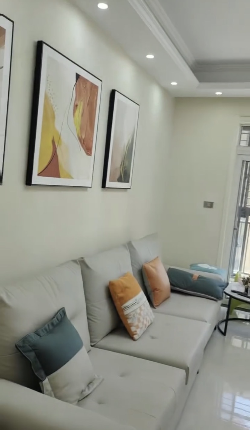 沔阳公园旁，城南森林国际，精装两房，单价5200元，中间楼层