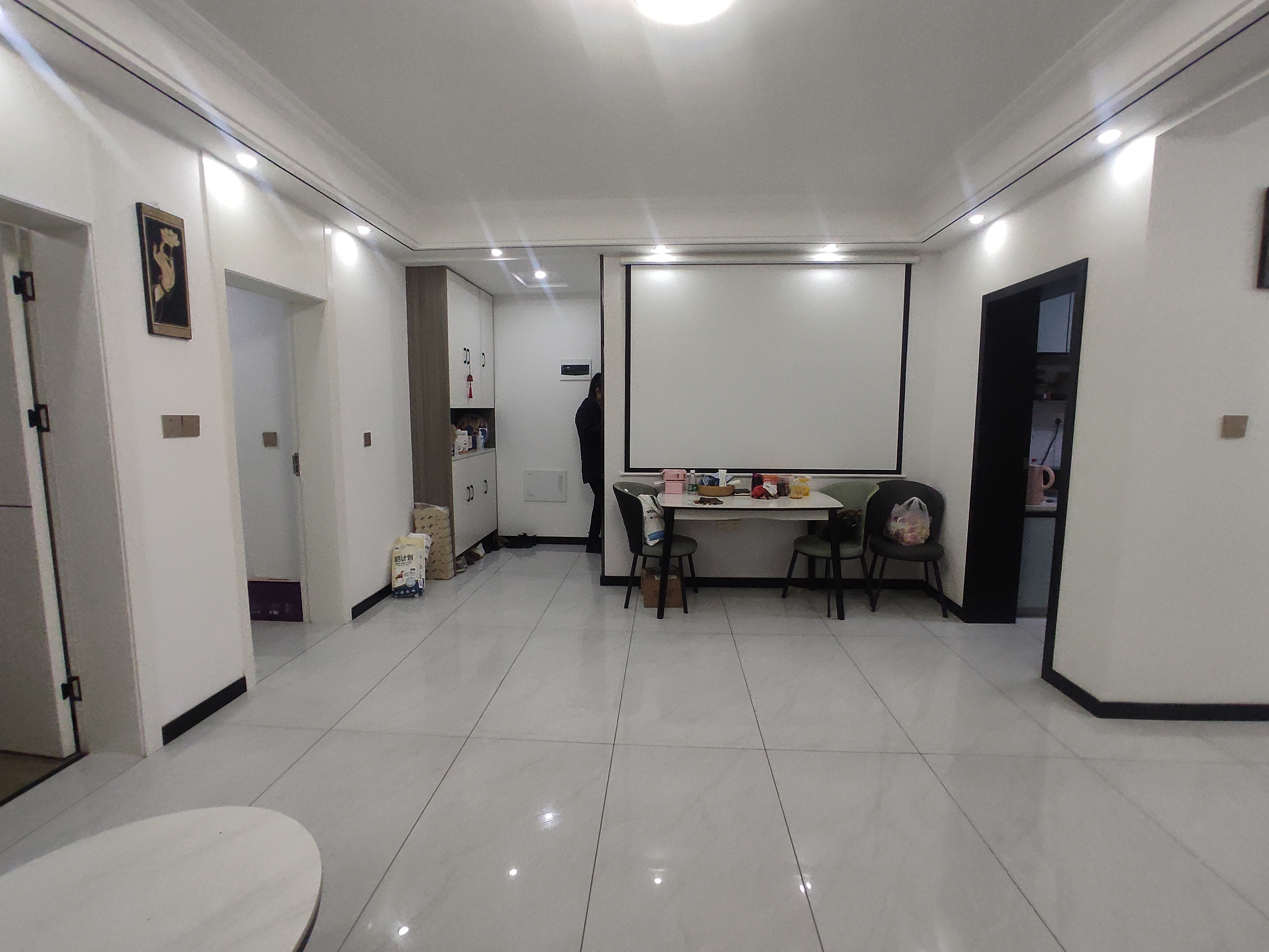 尹乐南路小区.精装大两房证件在手.看房约